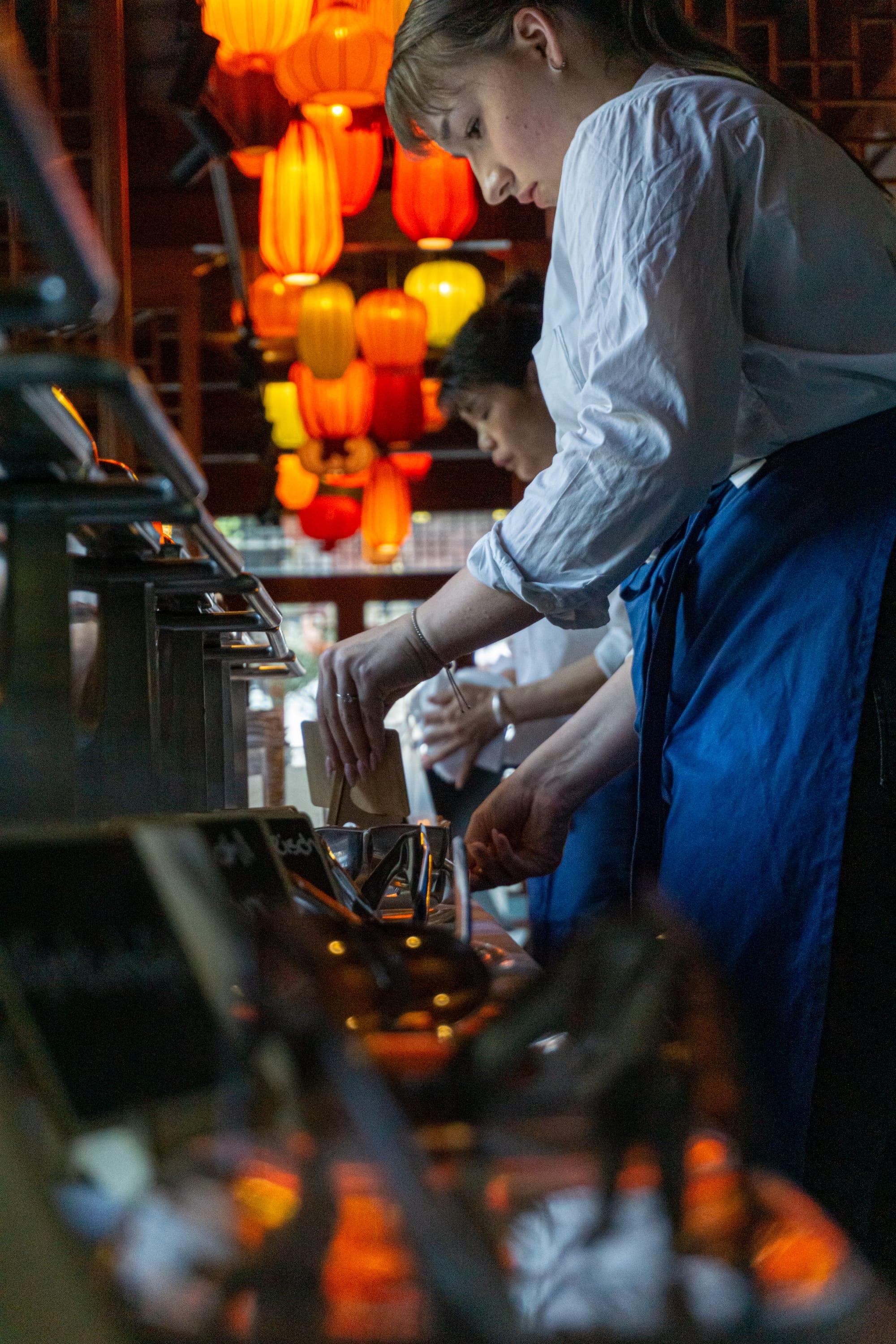 Bartender bei der Arbeit